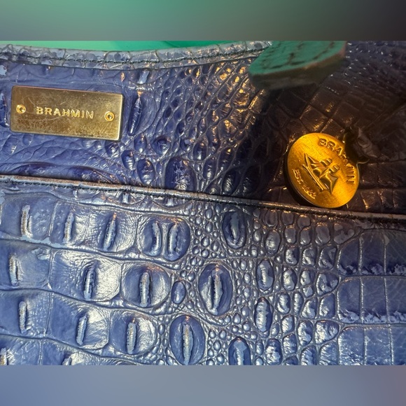 Brahmin Jody Melbourne Blue Croc Embossed Crossbody Bag-EUC - Picture 3 of 12